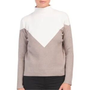Cynthia Rowley Colorblock Neutrals Tan and White/Cream. Mockneck. Size XS